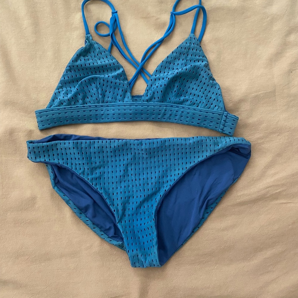 acacia top